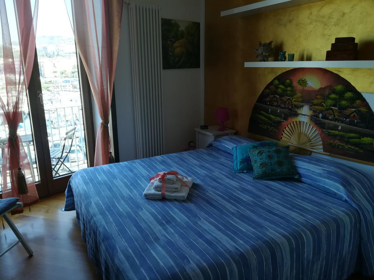 Aria Di Mare Dimorra Bed & Breakfast Pozzuoli Luaran gambar